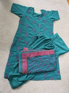 Teal Embroidered Salwar Kameez Set with Pink Accents Salwar Kameez Suit